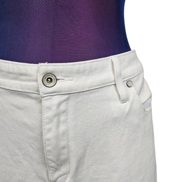 Coldwater Creek Classic Fit Cropped White Denim Jeans Size 16 Women's Plus - Picture 3 of 12